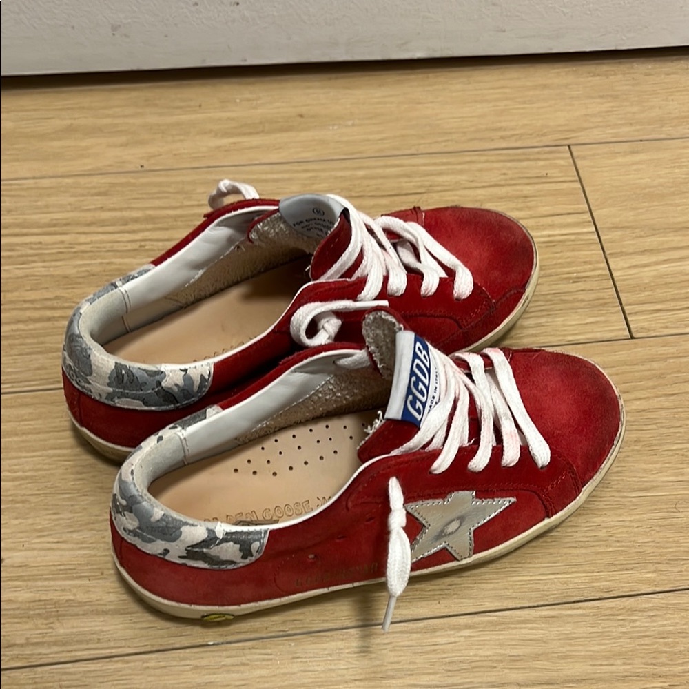 Golden Goose Kids
Superstar sneakers